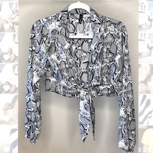 Snakeskin Longsleeve Crop Top